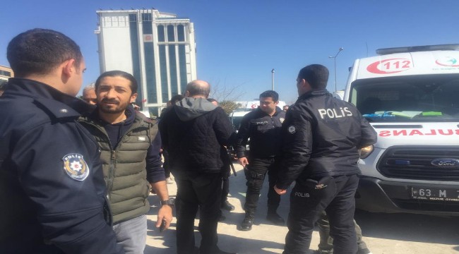 Adliye önünde kavga: 3 yaralı