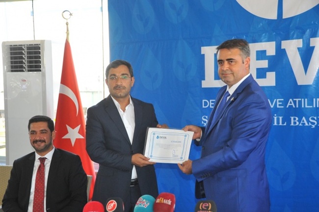 DEVA Partisi Urfa İl kurucularına belgeleri verildi
