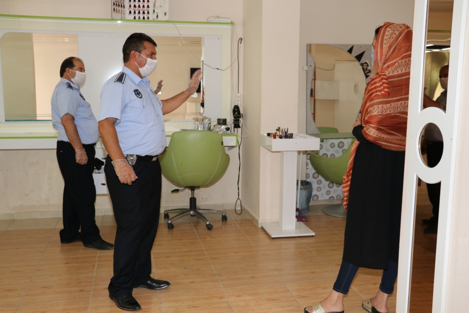 Karaköprü'de pandemi denetimleri sıkı tutuluyor