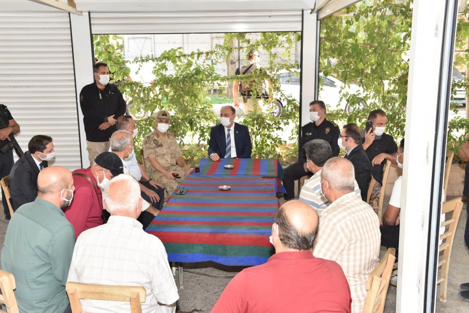 Vali Erin Ceylanpınar'da Vatandaşlarla Buluştu