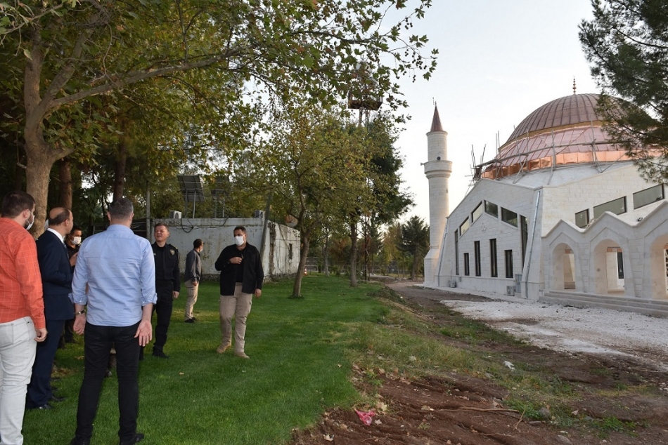 Vali Erin Ceylanpınar'da Vatandaşlarla Buluştu