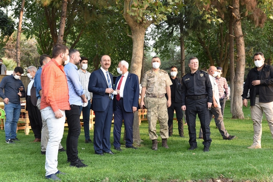 Vali Erin Ceylanpınar'da Vatandaşlarla Buluştu