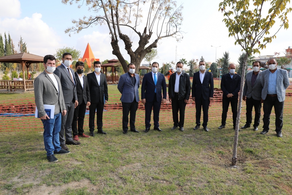 <h2>Haliliye Belediyesi, ilçede bulunan tüm parklara aydınlatma ve kamera sistemi kuruyor.</h2>