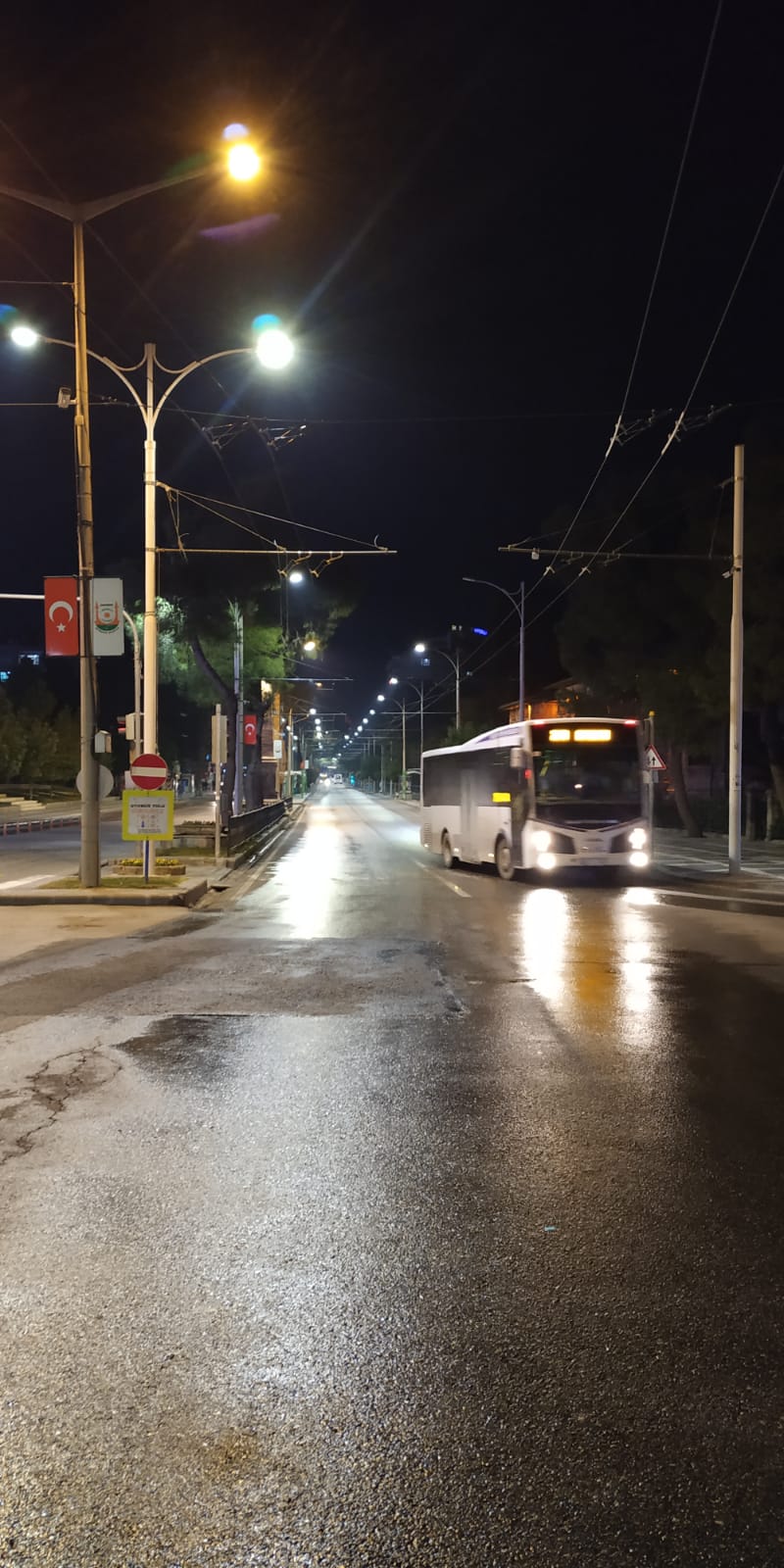 Urfa'da Sokaklar Bomboş Kaldı