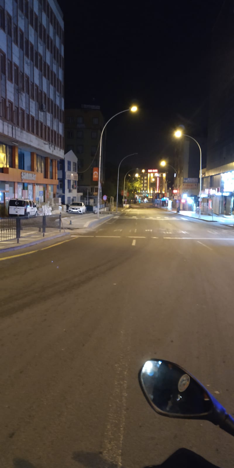 Urfa'da Sokaklar Bomboş Kaldı