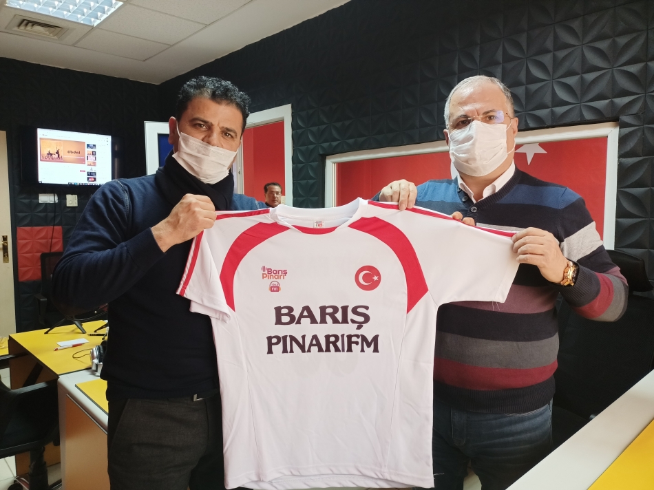 Gazeteci Ahin Güneş Barış Pınarı FM'e Konuk Oldu