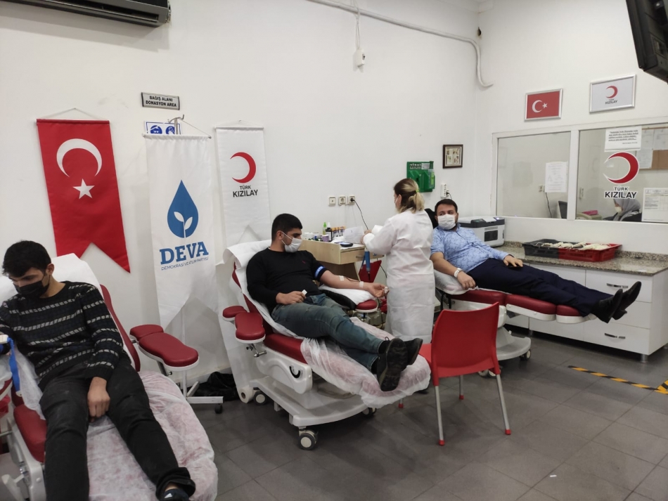Deva Partisi'nden Urfa'da kan bağışına destek
