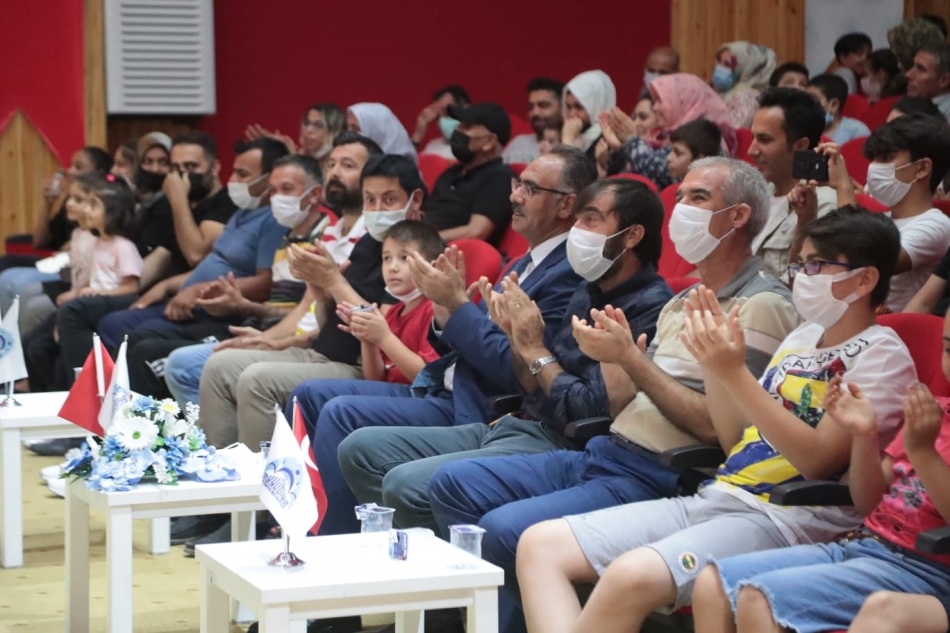 Başkan Kuş, Eyyübiyeli Çocukları Yalnız Bırakmadı