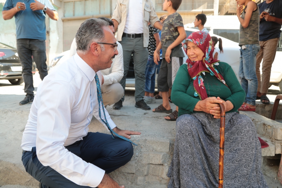 Başkan Kuş, İlçeyi Karış Karış Dolaşmaya Devam Ediyor