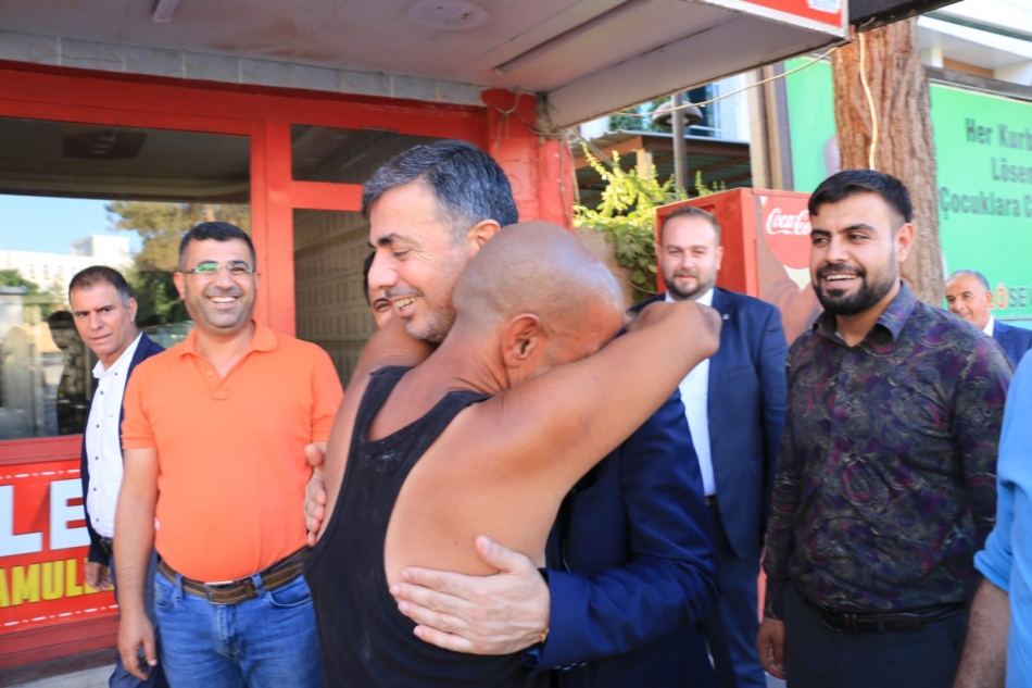 Başkan Kırıkçı, Akçakale'ye çıkarma yaptı