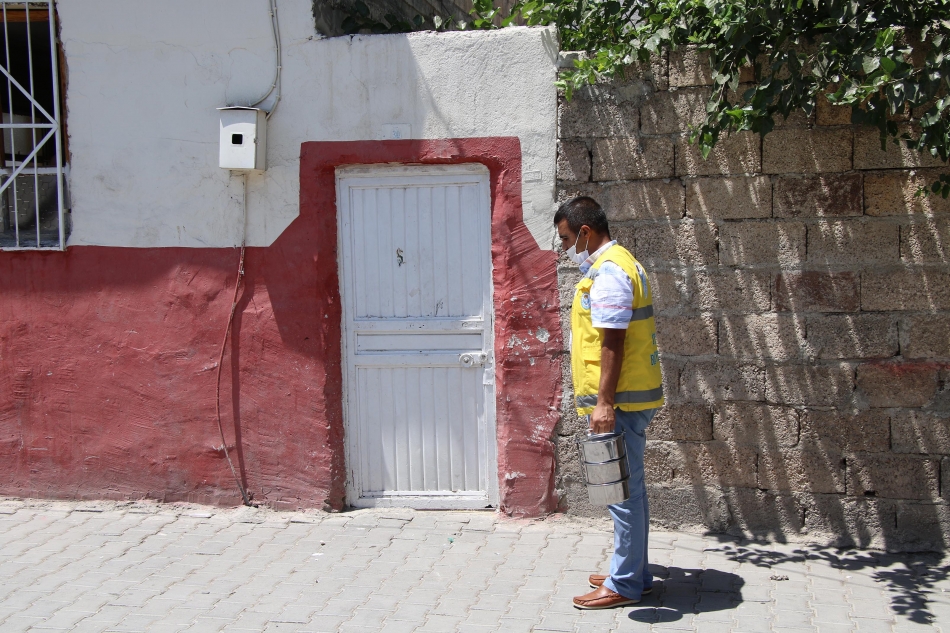 Haliliye’de 706 Aileye Günlük Sıcak Yemek