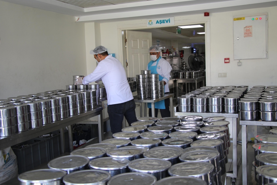 Haliliye’de 706 Aileye Günlük Sıcak Yemek