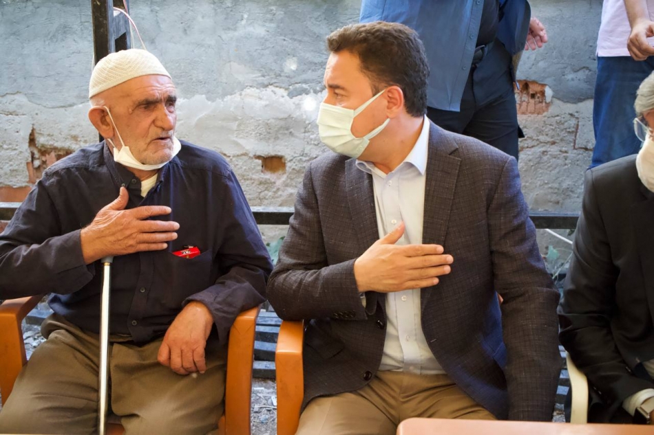 Ali Babacan’dan Dedeoğlu Ailesine Taziye Ziyareti
