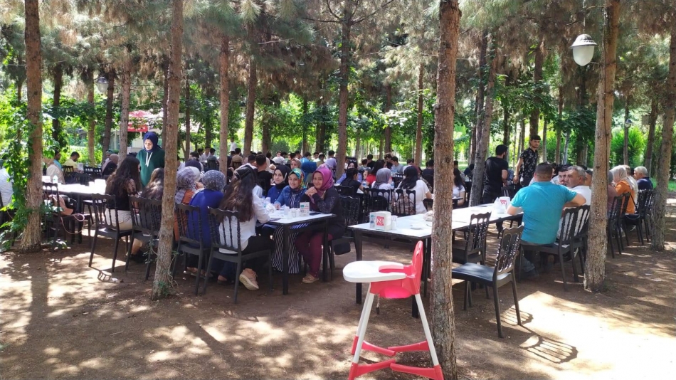 Öğrencilere Bayram Kahvaltısı