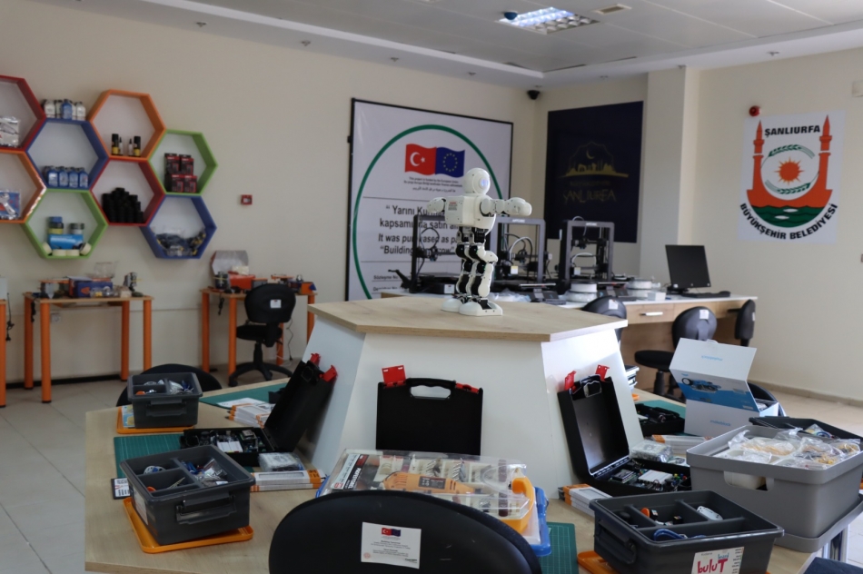 Şanlıurfa’da Robotik Kodlama Atölyesi Açıldı
