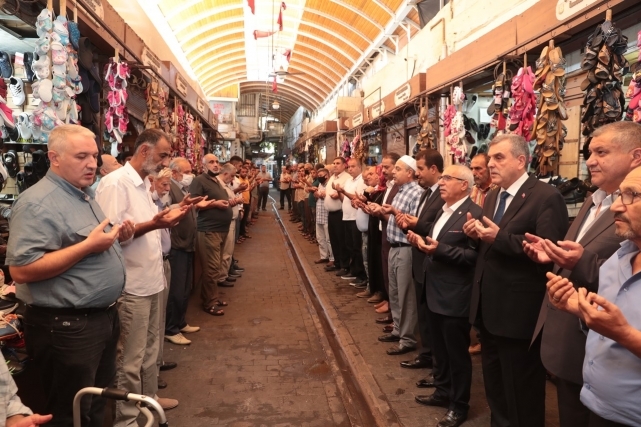 Başkan Beyazgül Ahilik Haftasında Esnaf Duasına Katıldı