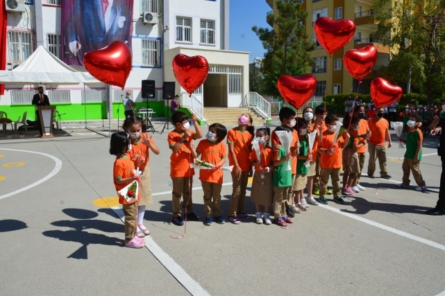 2021-2022 Eğitim Öğretim Yılı '' İlköğretim Haftası '' Kutlamaları Başladı