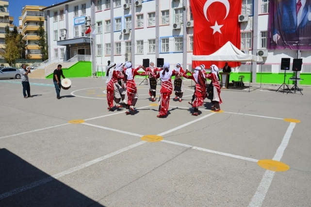 2021-2022 Eğitim Öğretim Yılı '' İlköğretim Haftası '' Kutlamaları Başladı