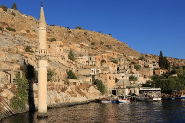 Büyükşehirden Gençlere Halfeti Gezisi