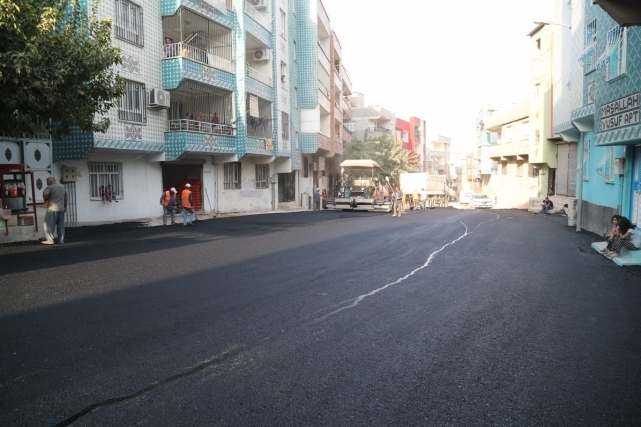 Eyyübiye’de Asfalt Atağı Devam Ediyor