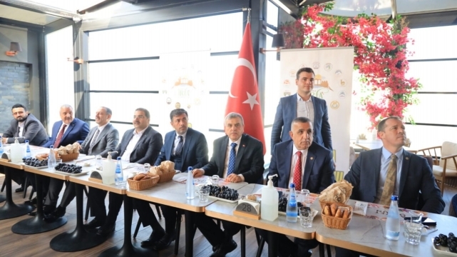 Başkan Beyazgül’den İzmir’de Esnaf ve Stk Ziyaretleri