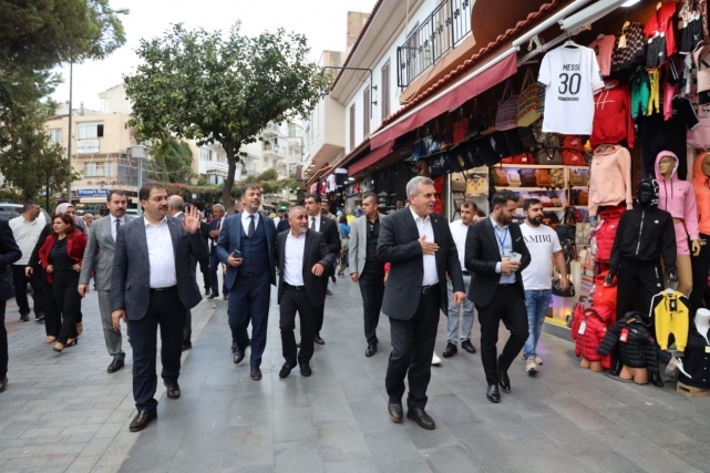 Başkan Beyazgül’den İzmir’de Esnaf ve Stk Ziyaretleri