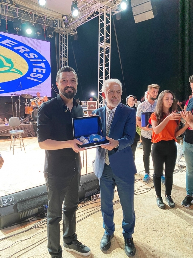 Harran Üniversitesi'nde Güz Şenliği Düzenlendi