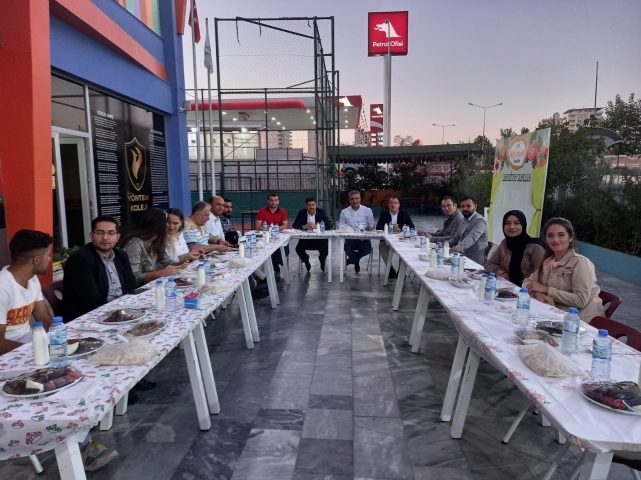 YÖNTEM KOLEJİ 3. Yılını Kutladı