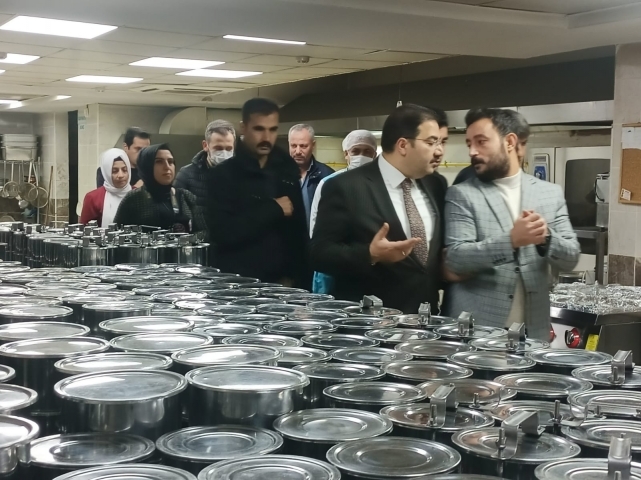 Başkan Canpolat, basınla birlikte projeleri gezdi!