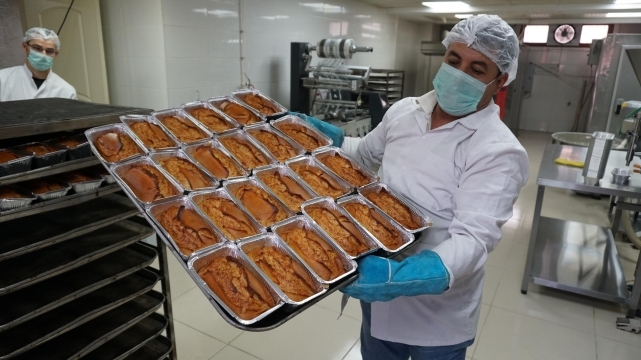 Haliliye'de 2000 hastaya ekmek desteği