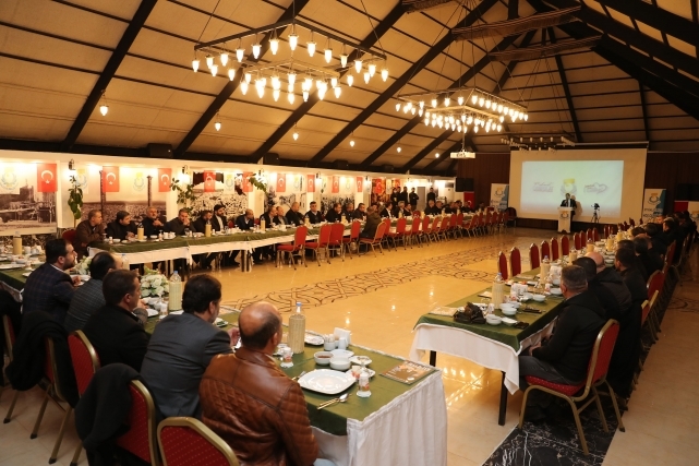 Canpolat, Davut Zeki Akpınar Lisesi mezunları ile bir araya geldi