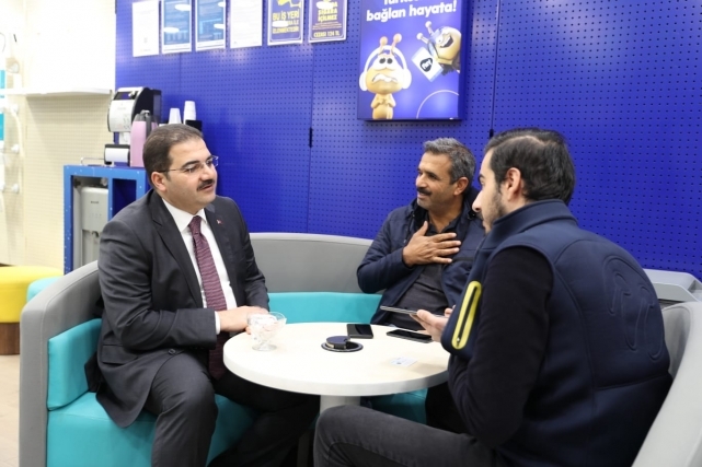 Başkan Canpolat’tan esnaf ve vatandaş gezisi