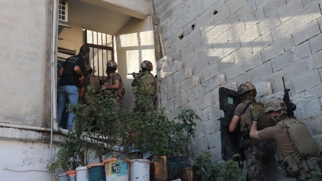 Şanlıurfa'da eş zamanlı uyuşturucu operasyonu: 28 gözaltı