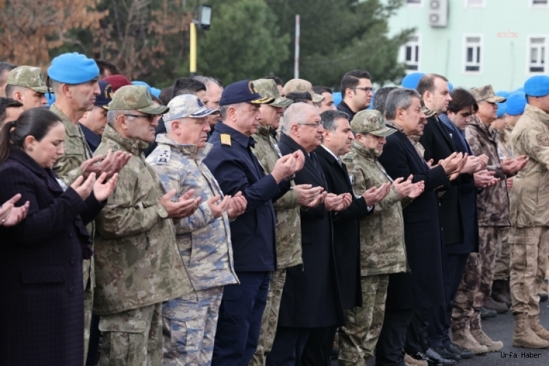 ŞEHİT OLAN ASKERLER İÇİN ŞIRNAK’TA TÖREN DÜZENLENDİ