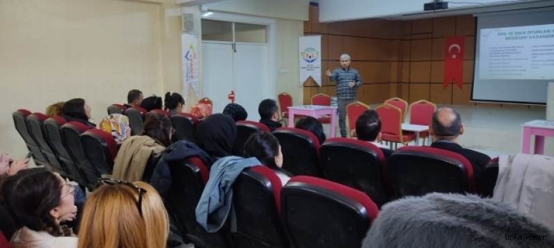 HİLVANLI ÖĞRETMEN VE ÖĞRENCİLERE AKIL ZEKÂ OYUNLARI EĞİTİMİ