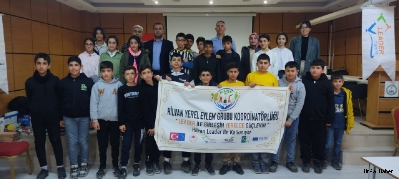 HİLVANLI ÖĞRETMEN VE ÖĞRENCİLERE AKIL ZEKÂ OYUNLARI EĞİTİMİ