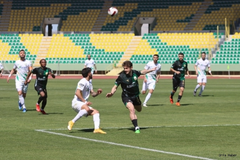 URFASPOR SAKARYASPOR'U URFA'DA DEVRDİ 2- 0