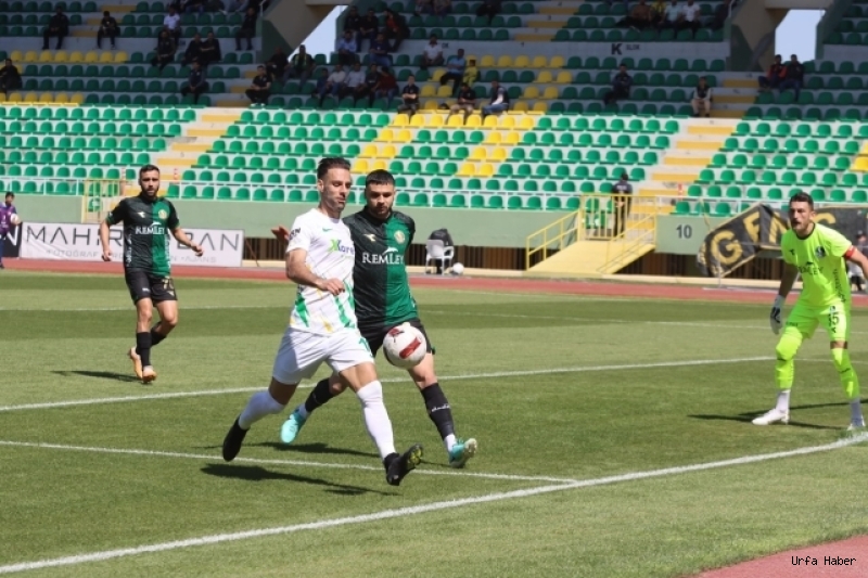 URFASPOR SAKARYASPOR'U URFA'DA DEVRDİ 2- 0