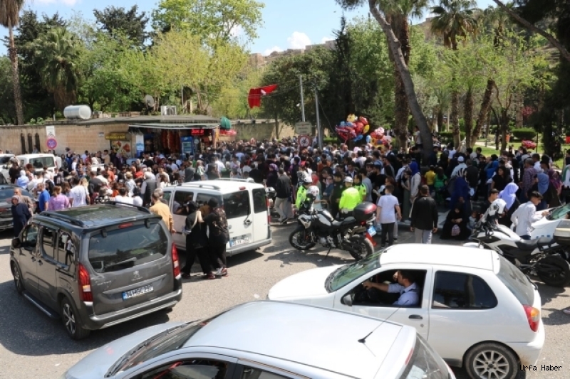 BAYRAM TATİLİNDE BALIKLIGÖL'E ZİYARETÇİ AKINI
