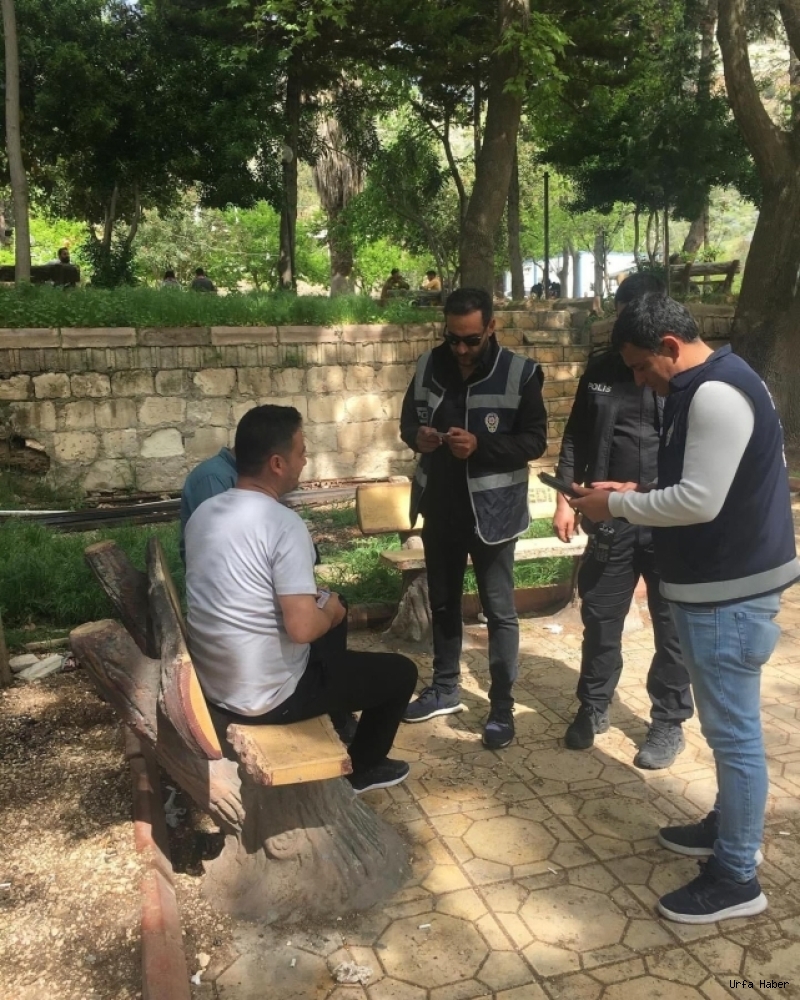 HALFETİ ZİYARETÇİ AKININA UĞRADI