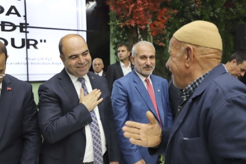 BAŞKAN ÇİFTÇİ KARAKÖPRÜ'DE VATANDAŞLARLA BAYRAMLAŞTI