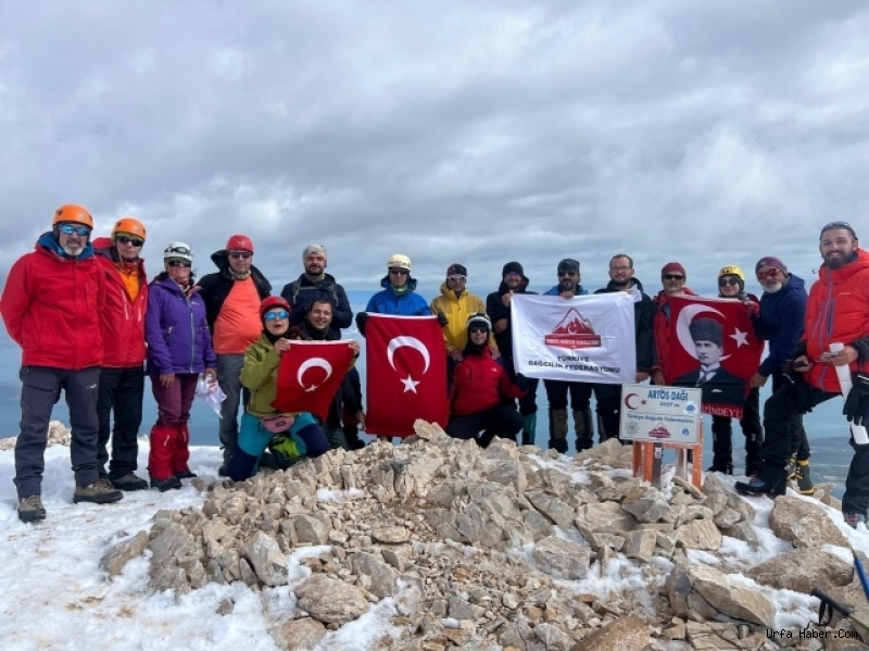 URFA DOSK ÜYELERİ VAN’DA ARTOS DAĞI’NA TIRMANDI