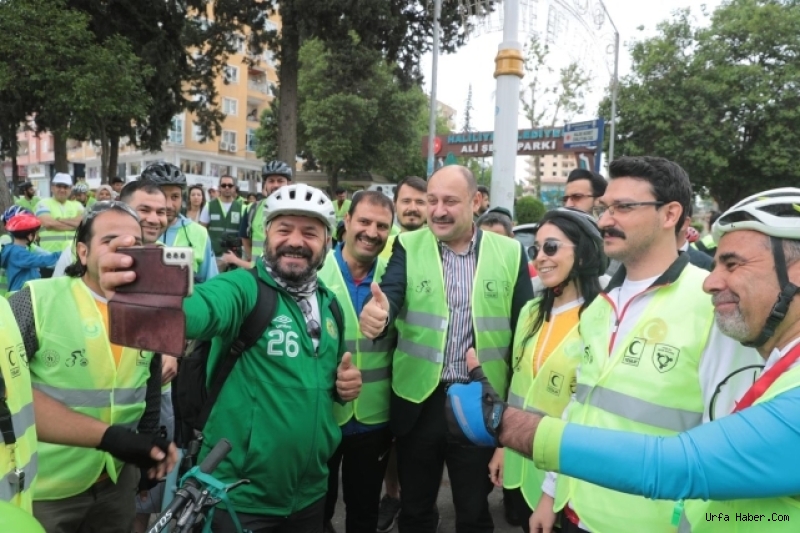 BAŞKAN GÜLPINAR FARKINDALIK İÇİN PEDAL ÇEVİRDİ