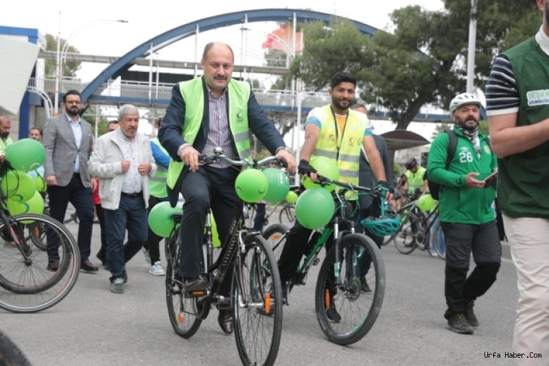 BAŞKAN GÜLPINAR FARKINDALIK İÇİN PEDAL ÇEVİRDİ