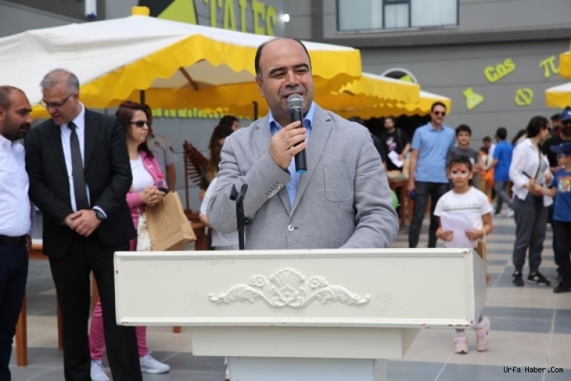 BAŞKAN ÇİFTÇİ, ULUSLARARASI YARIŞMAYA KATILAN ÖĞRENCİLERLE BİR ARAYA GELDİ