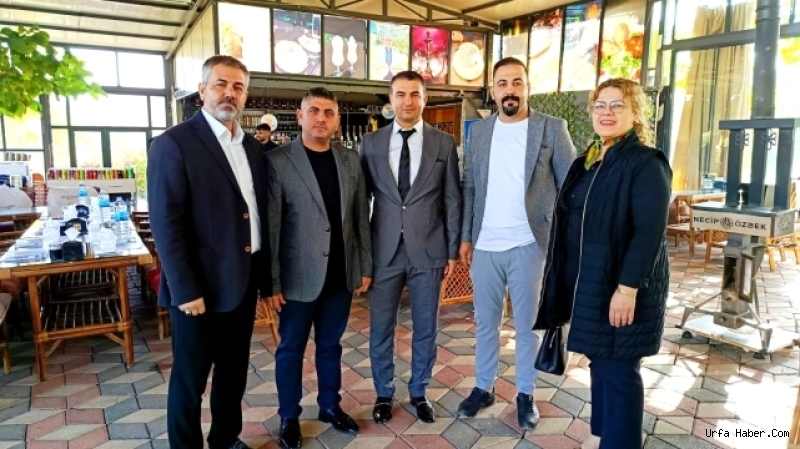 TAZMİNAT DAVASINI KAZANDI URFADA KAHVALTI VERDİ
