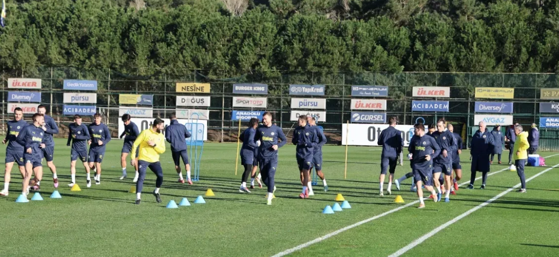 Fenerbahçe, Rangers Maçı Hazırlıklarını Tamamladı