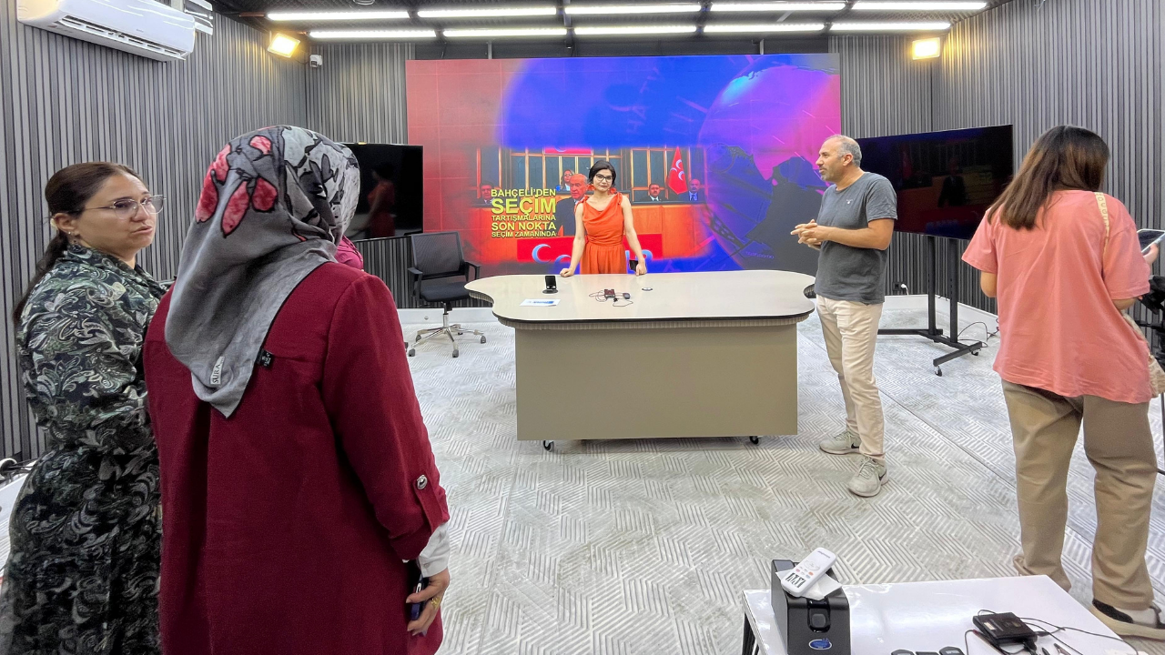 Harran Üniversitesi öğrencilerinden Ruha TV ve Urfa Haber'e ziyaret!