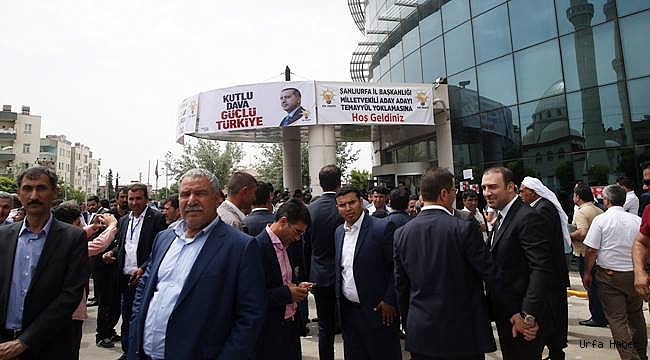 AK Parti, Şanlıurfa'da temayül yoklaması düzenledi.