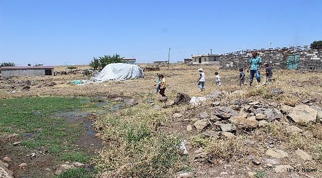 142 seçmenli mahallenin sakinleri belediyeye tepki yüzünden sandığa gitmedi